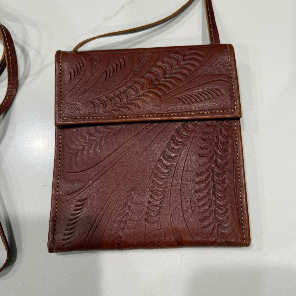 Leaders In Leather Crossbody Wallet Womens Small Brown Tooled Floral Western Bag